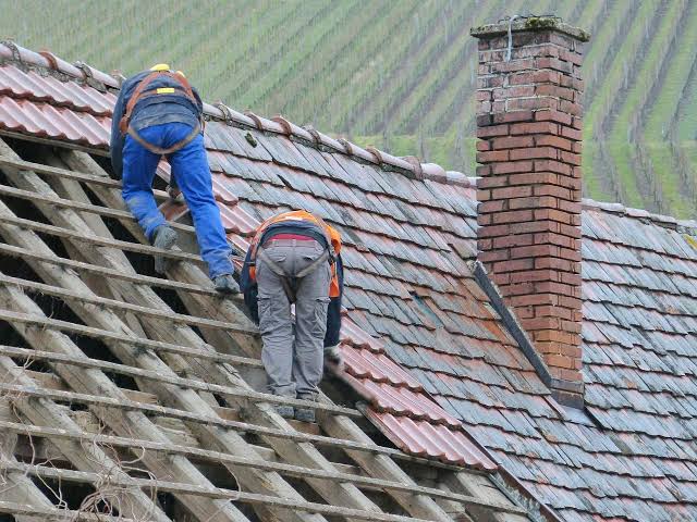 Panduan Mengenali Retakan pada Struktur Cerobong Rumah